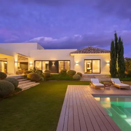 Villa Elegance Exquisite With Private Pool
