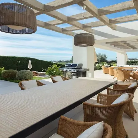 Villa Elegance Exquisite With Private Pool *